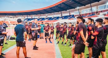 Indian Football Team Commences Training at Kalinga Stadium for Hero Intercontinental Cup