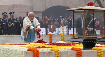 PM Pays Floral Tribute to Father of the Nation Mahatma Gandhi on his Punya Tithi