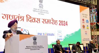 Union Minister Hardeep Singh Puri Interacts with Beneficiaries of Government Schemes at Republic Day Parade