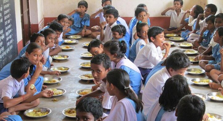 Odisha Expands Mukhyamantri Poshan Yojana, Extends Mid-Day Meals to Classes IX and X