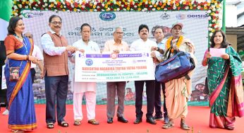 Chief Minister Naveen Patnaik Flags Off 8th Trip of Baristha Nagarika Tirtha Yatra Yojana