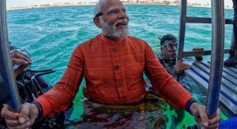 Prime Minister Narendra Modi offers prayers at the Submerged city of Dwarka