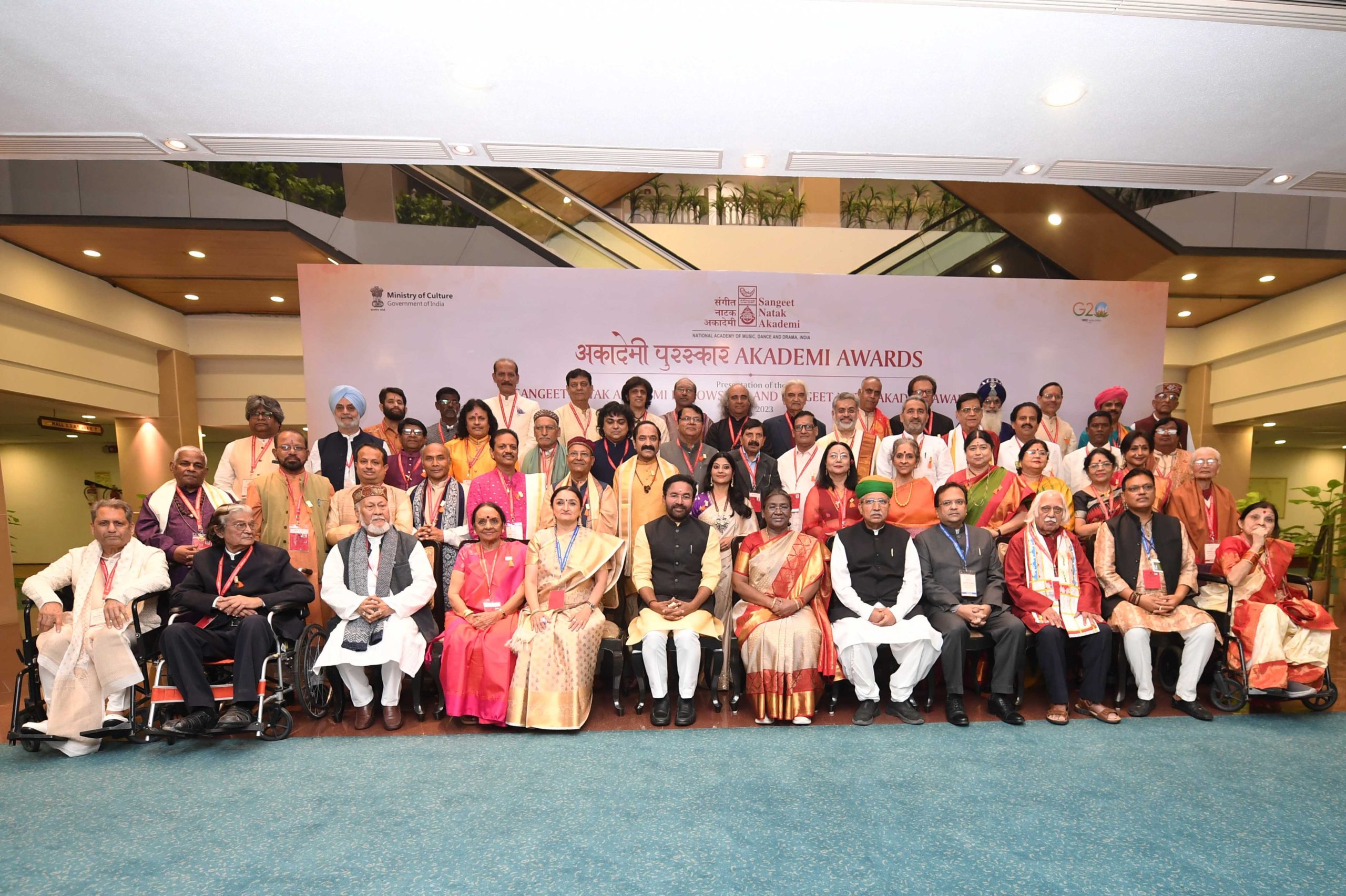 President Droupadi Murmu Celebrates Art’s Social Impact at Sangeet Natak Akademi Awards Ceremony