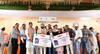 KVIC Empowers Artisans in Delhi with Toolkits