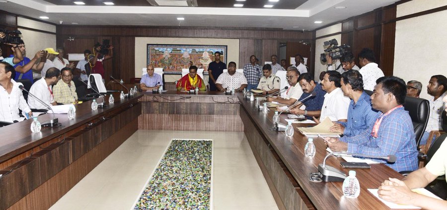 Odisha Law Minister Reviews Rituals and Darshan for Snana Purnima and Rath Yatra in Puri