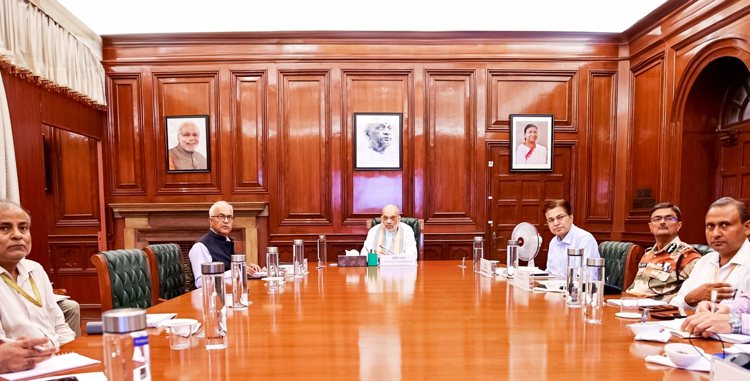 Amit Shah Reviews Implementation of Vibrant Villages Programme, Emphasizes All-Round Development of Border Villages