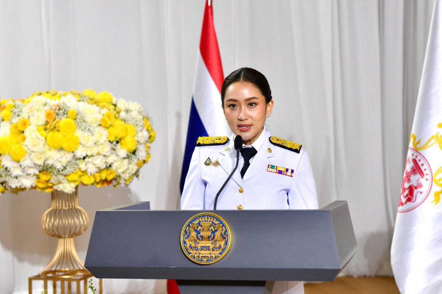 Paetongtarn Shinawatra Becomes Thailand’s Youngest Prime Minister at 37
