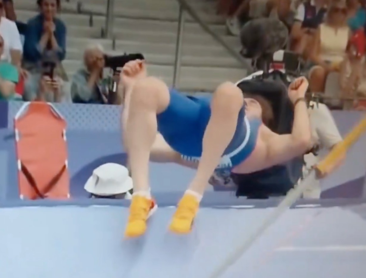 French Pole Vaulter Anthony Ammirati's Unfortunate 'Manhood Mishap' Viral Moment