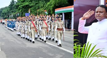 Odisha CM Hoists Tricolour on Independence Day in Bhubaneswar