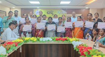 Odisha Govt Honors 1 Lakh “Lakhpati Didis” to Promote Women Empowerment