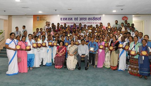ASHAs and ANMs Felicitated for Their Exceptional Contributions to Public Health