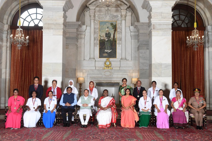 President Droupadi Murmu Presents National Florence Nightingale Awards 2024 to Nursing Professionals
