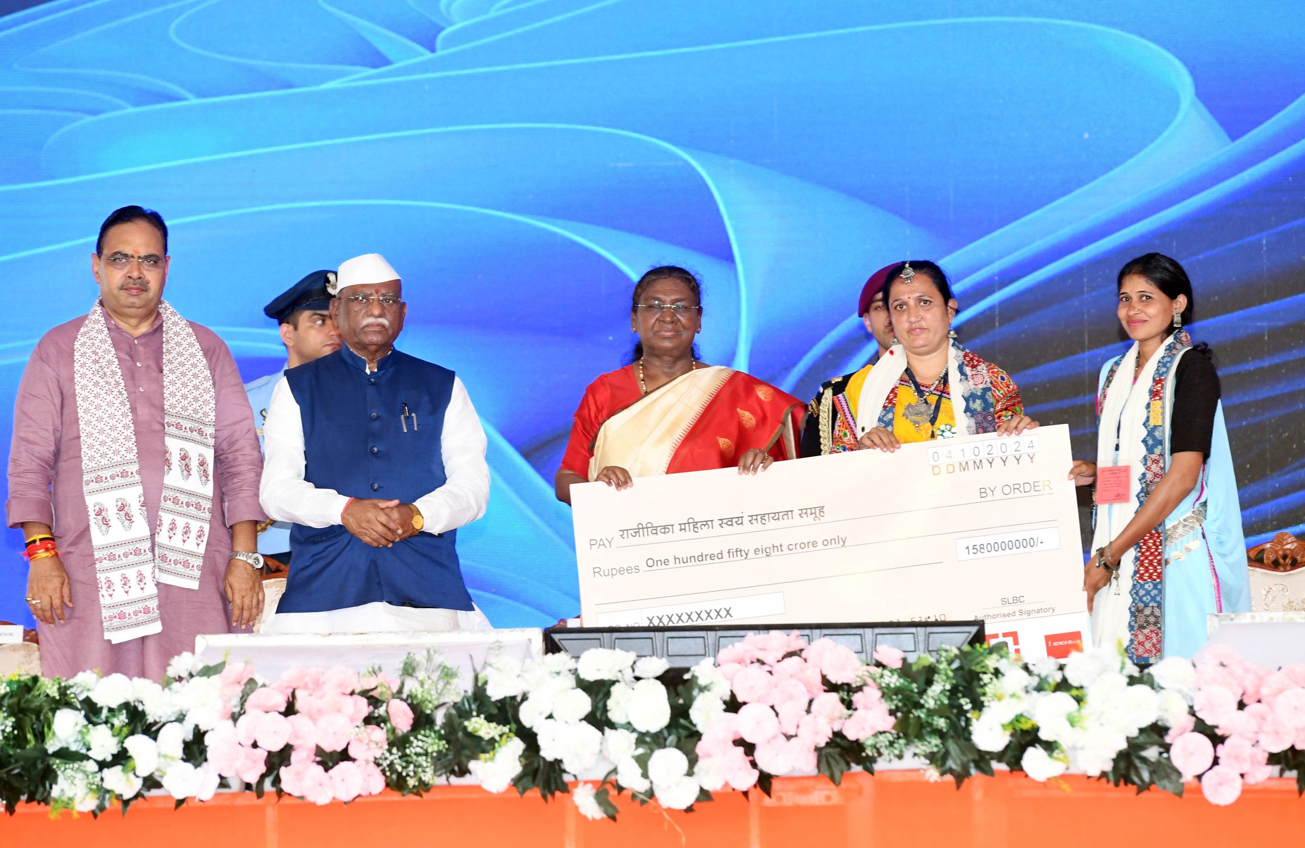 President Murmu Honors Tribal Achievements at Adi Gaurav Samman Samaroh in Rajasthan