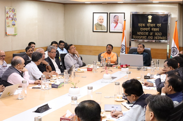 Nitin Gadkari Reviews Automobile Industry’s Preparedness for Ethanol and Flex Fuel Vehicles