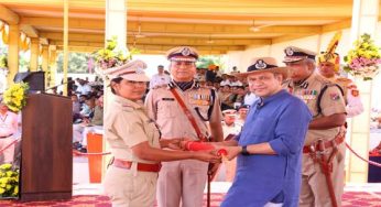 Union Minister Ashwini Vaishnaw Honours RPF Personnel at 40th Raising Day Parade in Nashik
