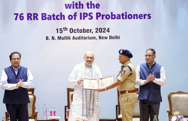 Union Home Minister Amit Shah Interacts with 2023 IPS Probationers, Emphasizes Role in Nation’s Security