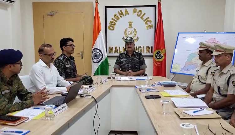 Odisha DGP YB Khurania Conducts Strategic Anti-Maoist Review in Malkangiri