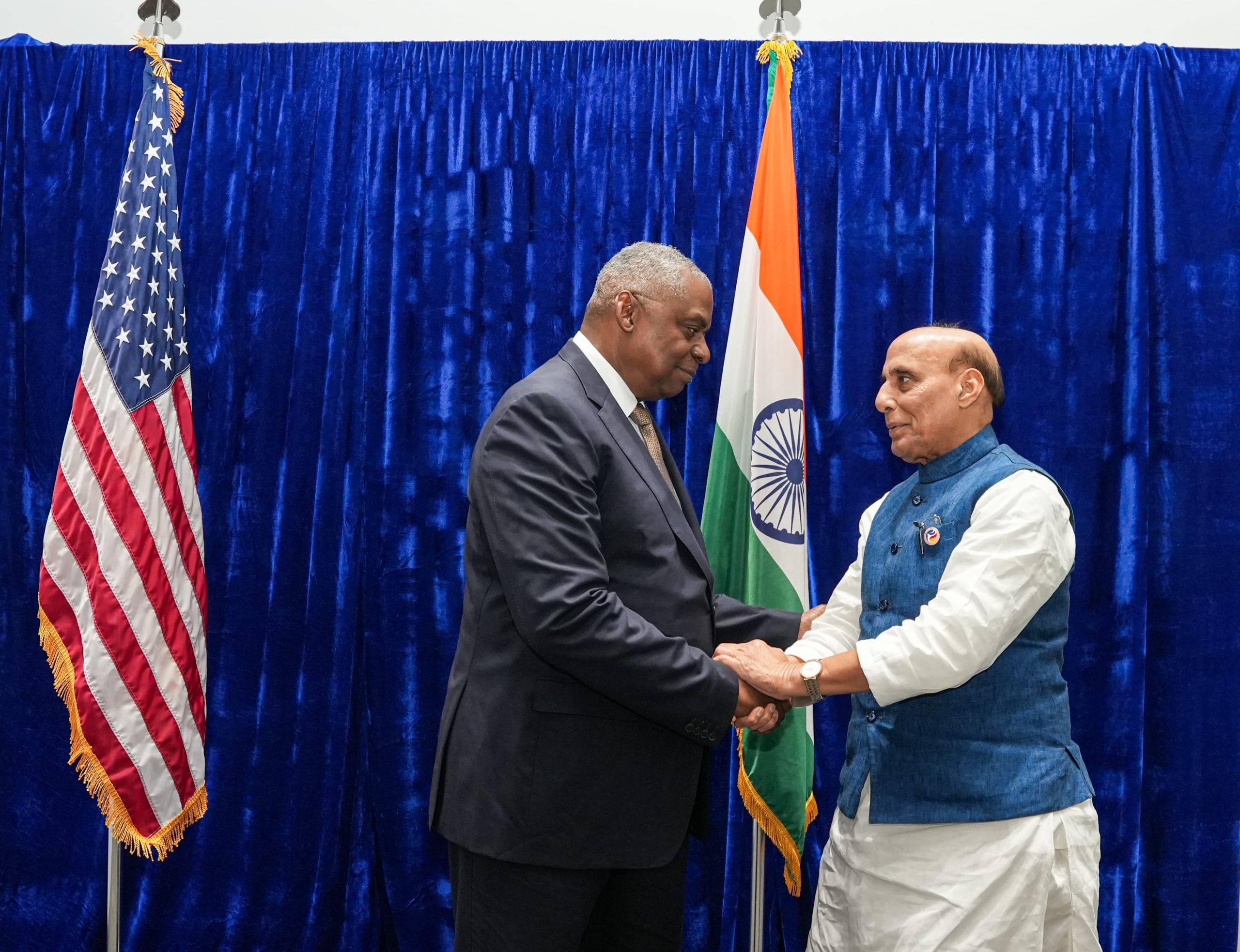 Rajnath Singh and Lloyd Austin Discuss Strengthening India-US Defence Ties at ADMM-Plus