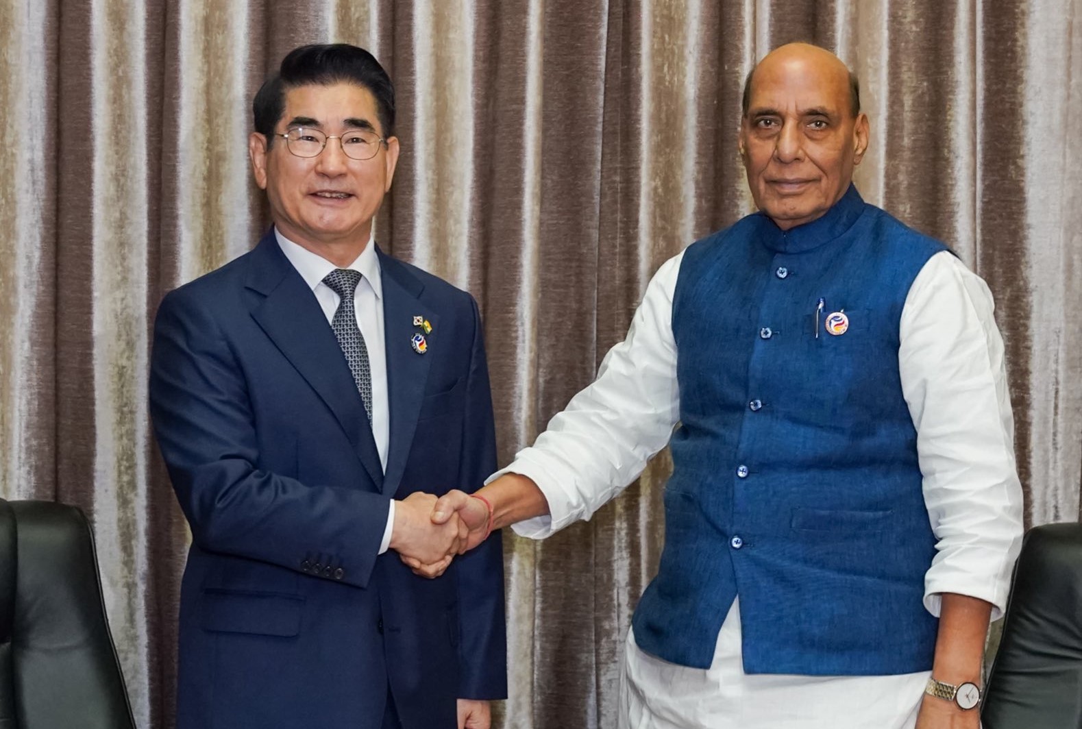 Rajnath Singh Holds Key Bilateral Defence Talks at 11th ADMM-Plus in Vientiane