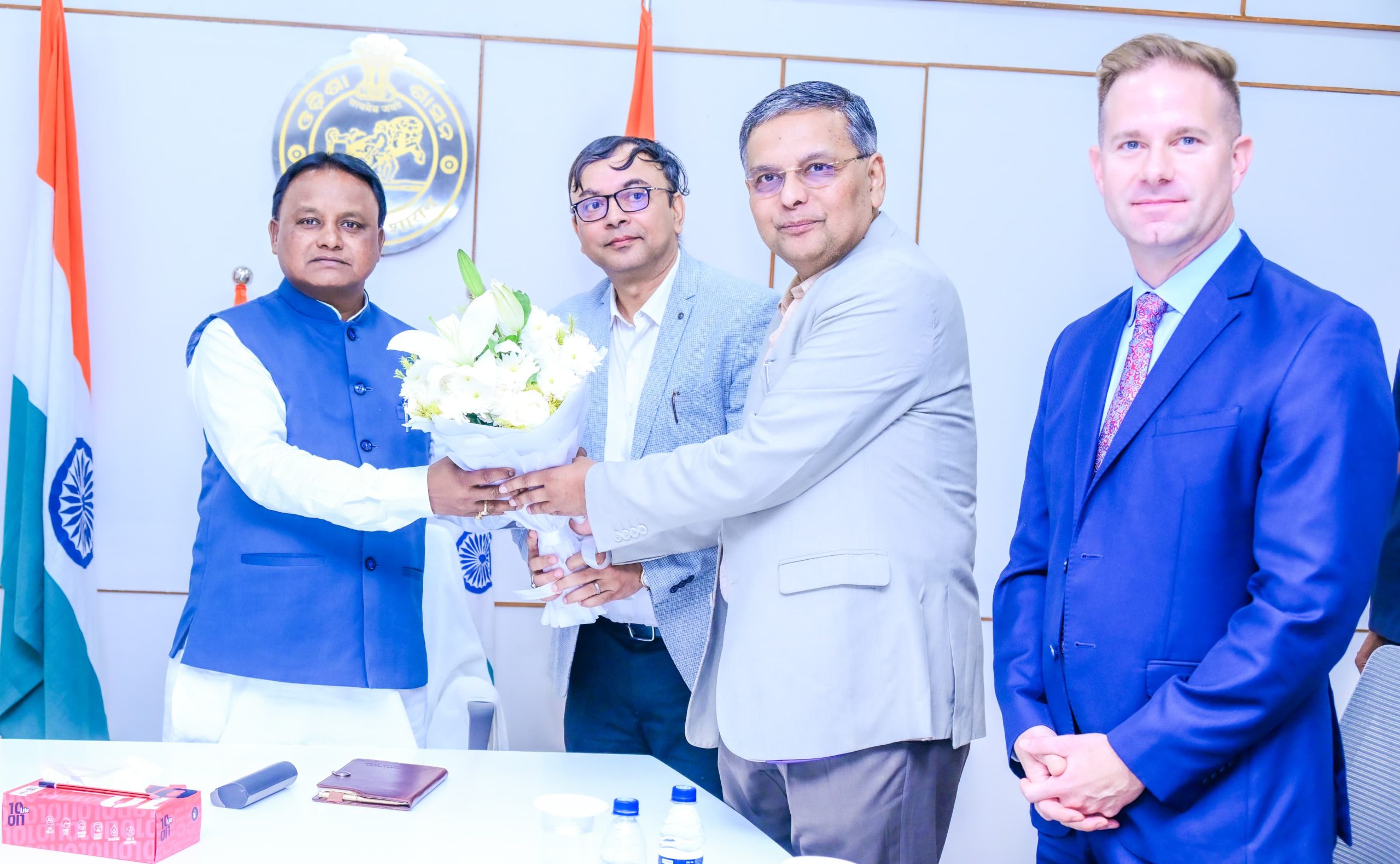 Odisha Explores Advanced Cancer Treatment Methods in Meeting with Mayo Clinic and Healthcare Experts