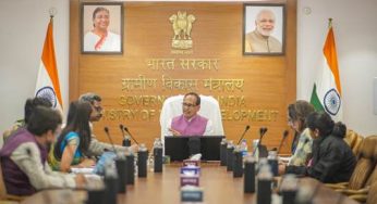 Union Minister Shivraj Singh Chauhan Reviews Progress of MGNREGS, Emphasizes Innovation and Transparency