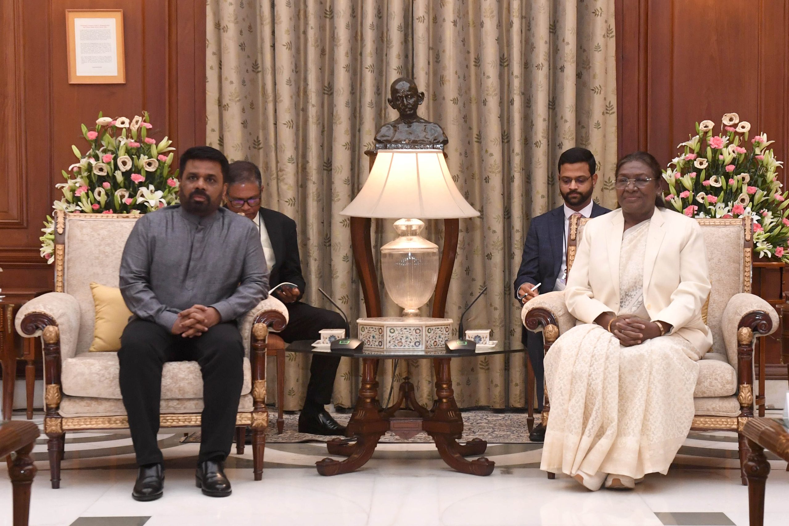 President Murmu Hosts Banquet for Sri Lankan President Disanayaka at Rashtrapati Bhavan