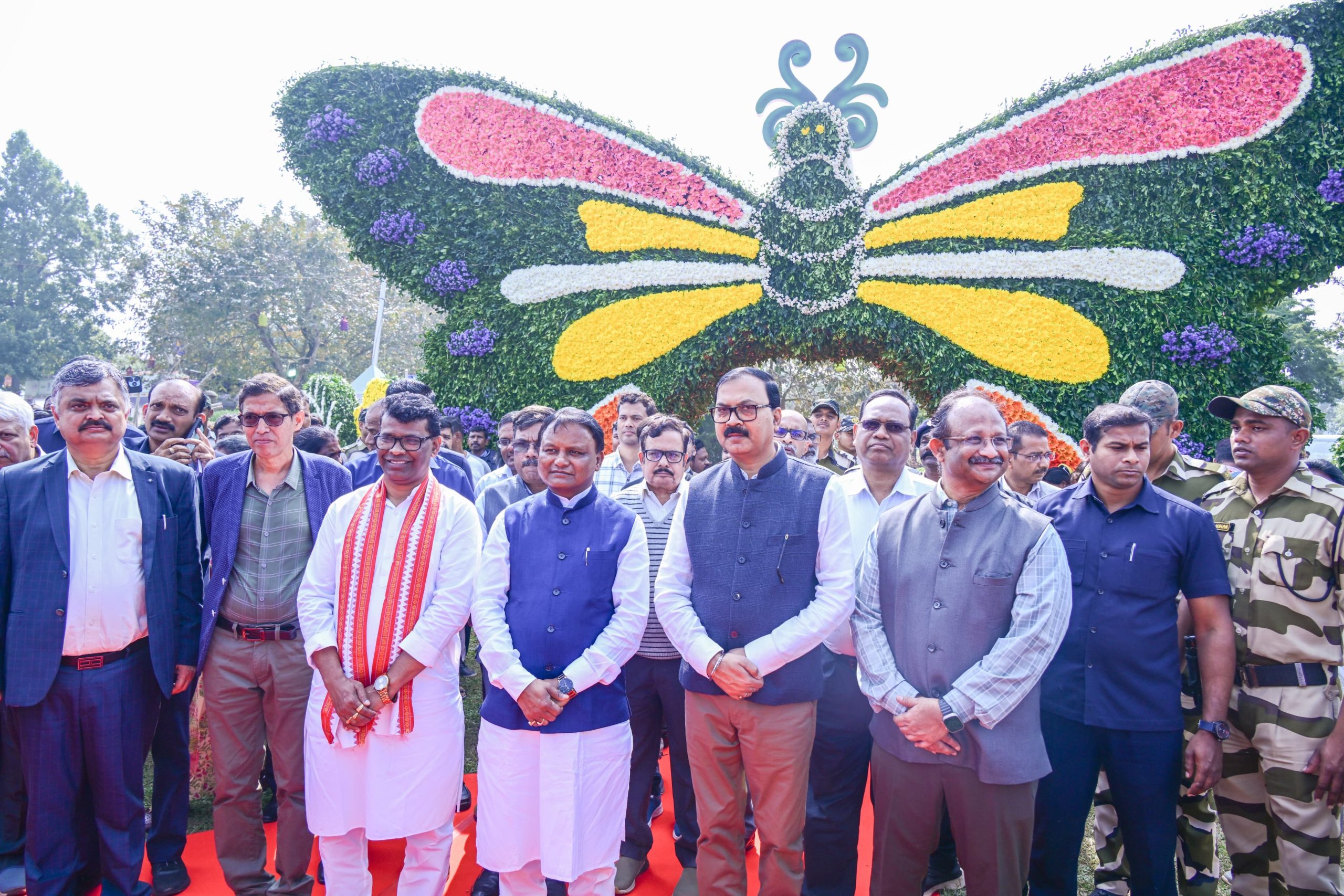 Odisha CM Inaugurates Annual State-Level Flower Exhibition at Ekamra Kanan