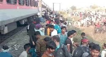 Tragedy Strikes in Maharashtra: At Least 10 Feared Dead in Jalgaon Train Accident