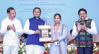 Odisha CM Distributes 812 Appointment Letters, Pledges Faster Job Creation