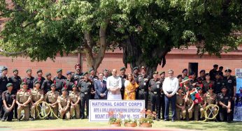 Raksha Mantri Flags Off Indian Army and NCC Mountaineering Expeditions to Everest, Kangchenjunga