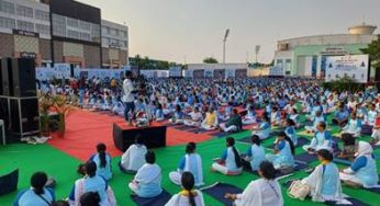 Bhubaneswar Hosts Grand Yoga Mahotsav; ‘Harit Yoga’ Initiative Launched Ahead of International Day of Yoga 2025