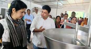 Usha Padhee Reviews Grassroots Projects, Interacts with SHGs in Jagatsinghpur