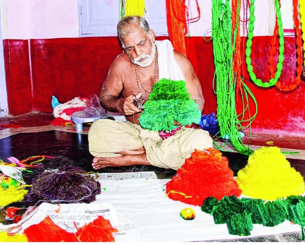 Sacred Rakhis for Lord Jagannath and Siblings Ready for Rakhi Purnima at Puri Srimandir