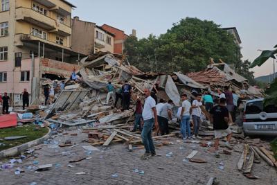 6.1-Magnitude Earthquake Rattles Northwestern Turkey, Leaves One Dead and Many Injured
