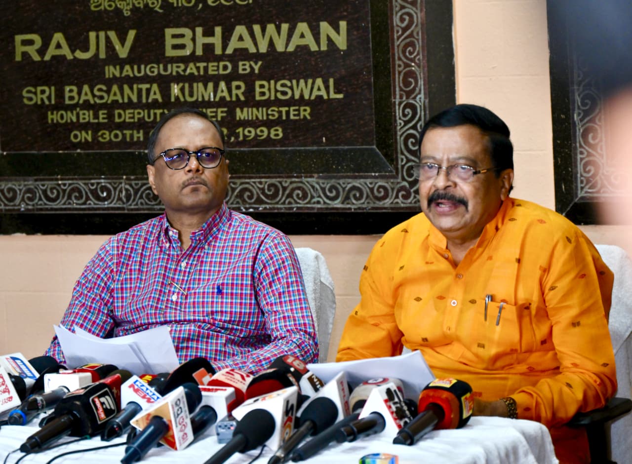 Odisha on High Alert as Cyclone ‘Montha’ Nears; Eight Districts Placed Under Red Zone