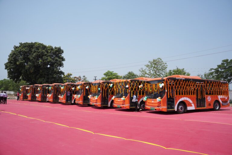 CRUT Bus