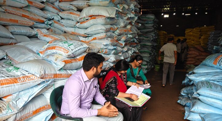 Odisha Steps Up Fertiliser Crackdown Ahead of Kharif Season, Raids Over 11,000 Shops